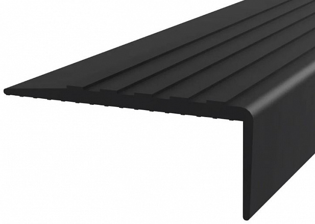 Угловая самоклеящаяся противоскользящая накладка на ступени, черная, 47х21х5 мм